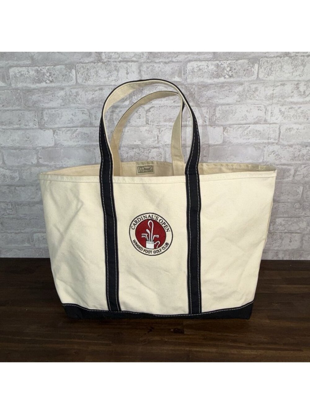 LL Bean Cardinal’s open Winged Foot Golf Club Canvas Boat And Tote Black Handles